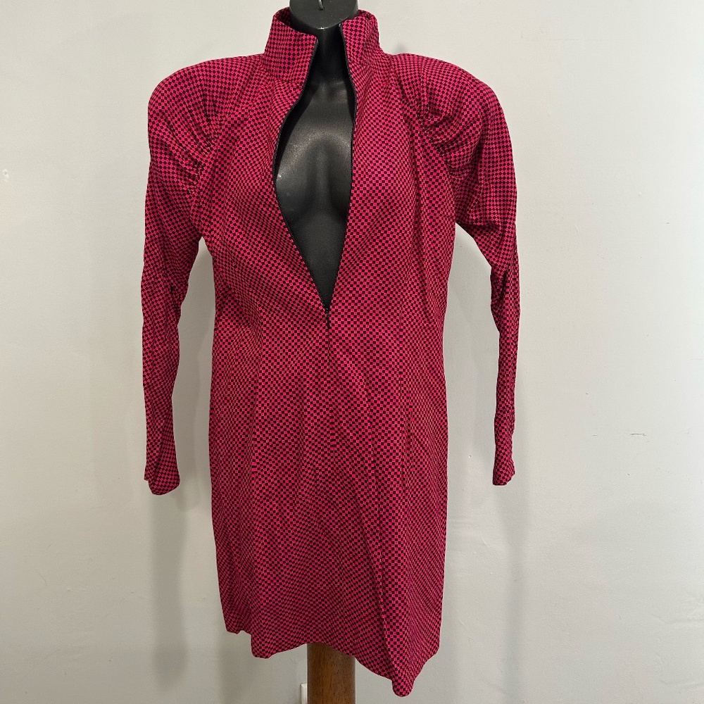 PinkDress - Picture 2 of 4